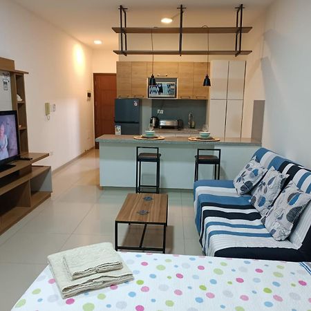 Апартаменты Departamento Express Airport Санта-Крус-де-ла-Сьерра Экстерьер фото